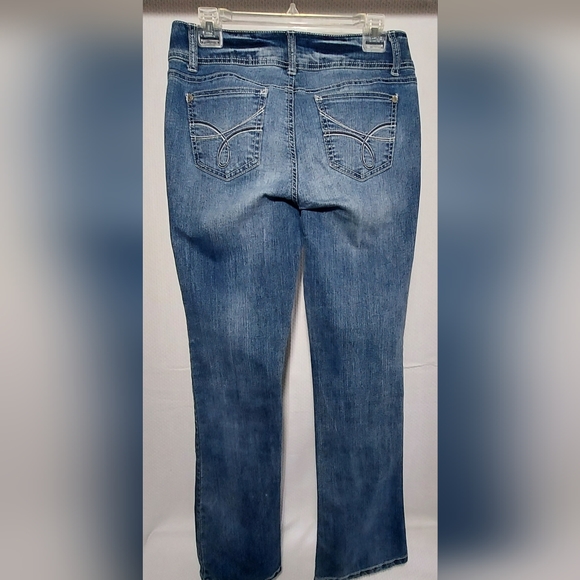 Wallflower Luscious curvy fit stretch women's jeans - Picture 2 of 8